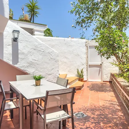 Hanami Casa Infanta Elena Апартаменти Естепона