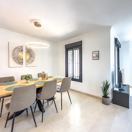 Апартаменти Hanami Casa Infanta Elena