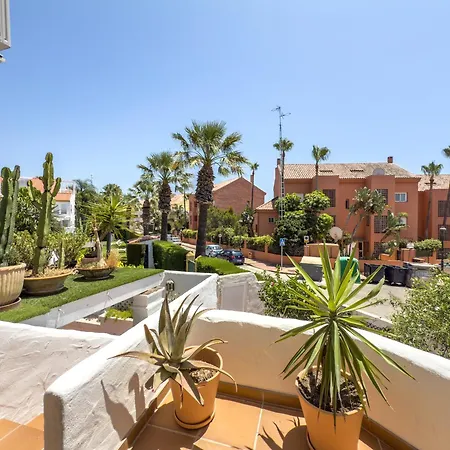 Hanami Casa Infanta Elena Апартаменти