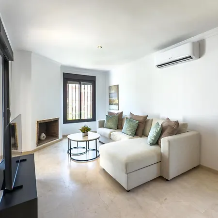 Hanami Casa Infanta Elena * Эстепона